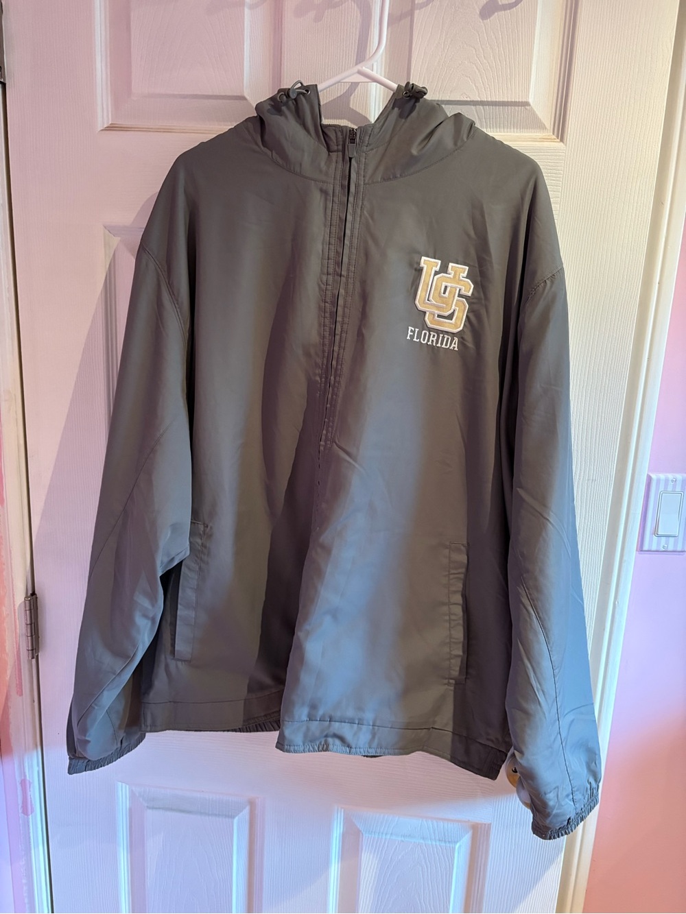 Universal Studios Florida Grey Hooded Windbreaker Jacket - BNWOT 🩶